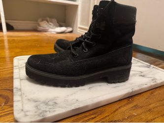 Size 8 women’s Timberlands black suede