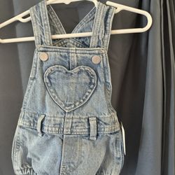 Girls clothing lot 0-6m