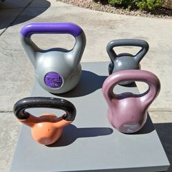 Four weights ( 15lbs, 5 lbs, , 5lbs, and 7lbs )