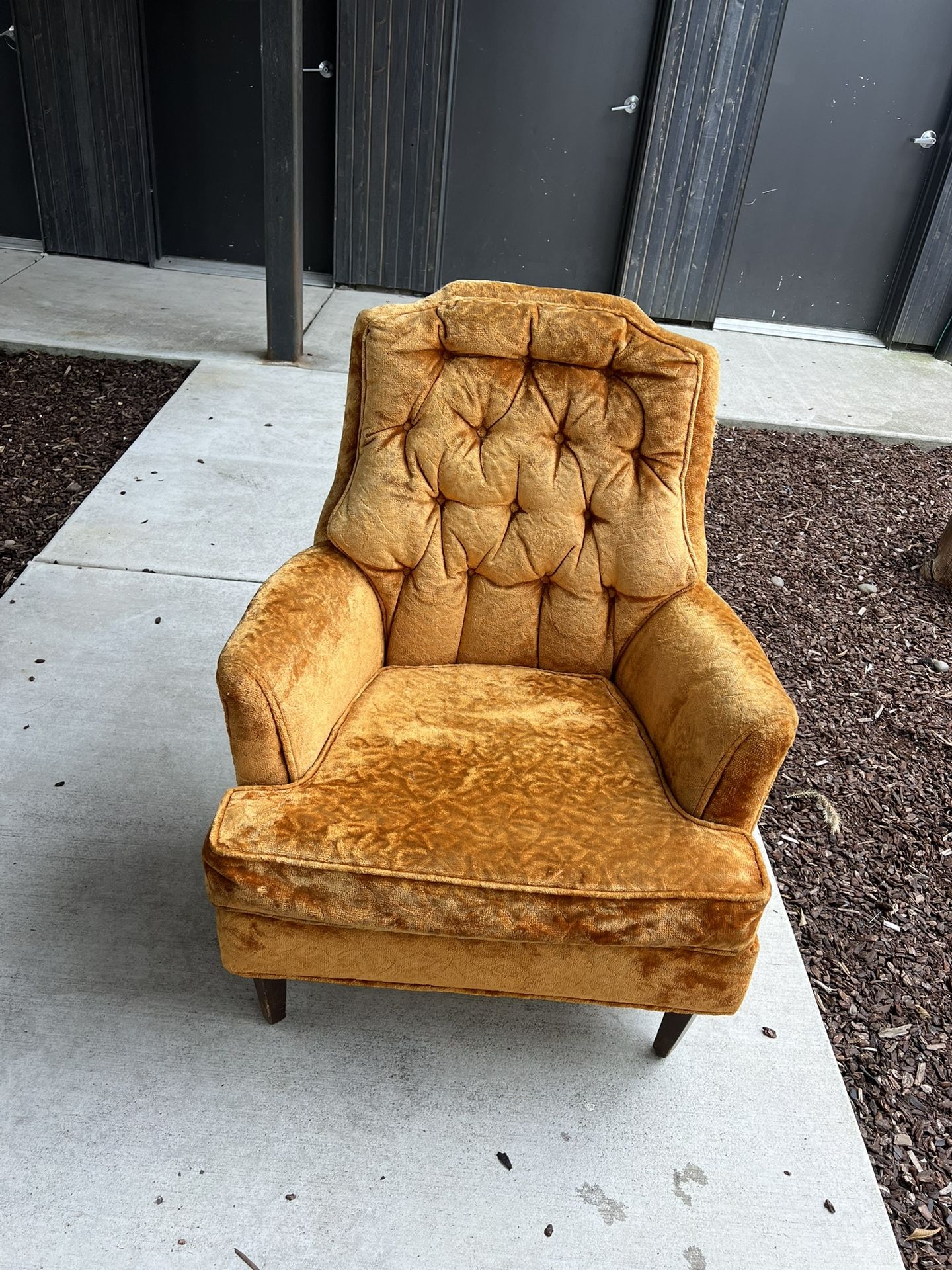 Vintage Lounge Chair