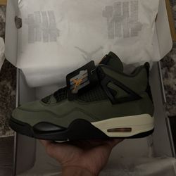 Ds Undefeated 4s Size 8.5