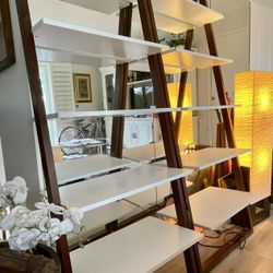 Bookshelf 