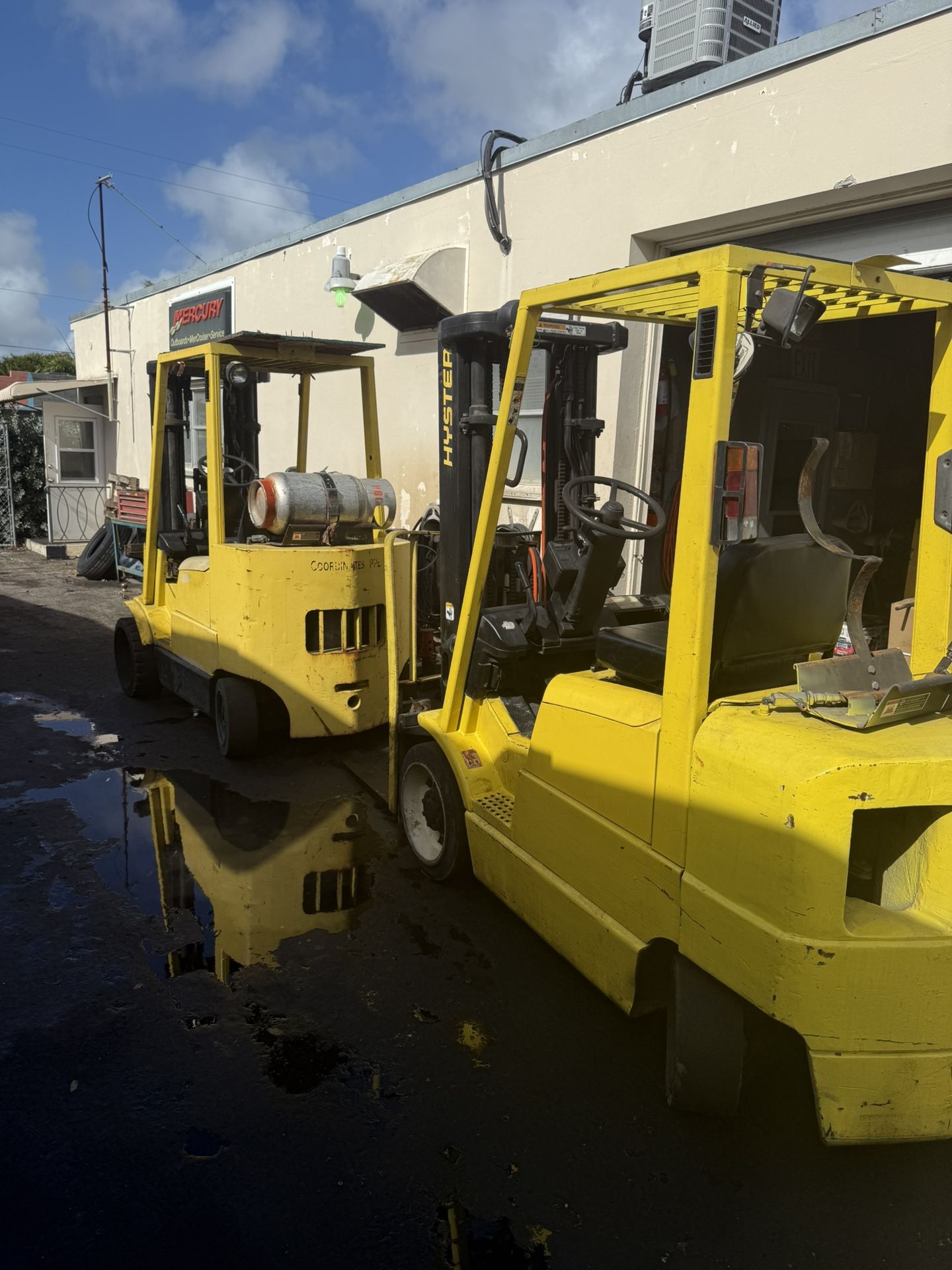 2 Hyster Forklifts