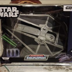 Star Wars Micro Galaxy Squadron TIE Reaper 9in Vehicle w/ Three Micro Figs *New*