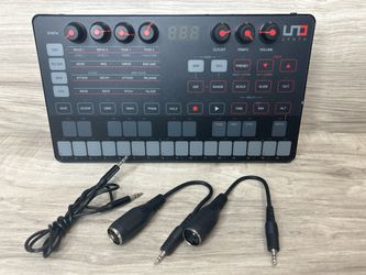 Ik Multimedia Uno Synth Portable Monophonic Analog Synthesizer (PO1026173)
