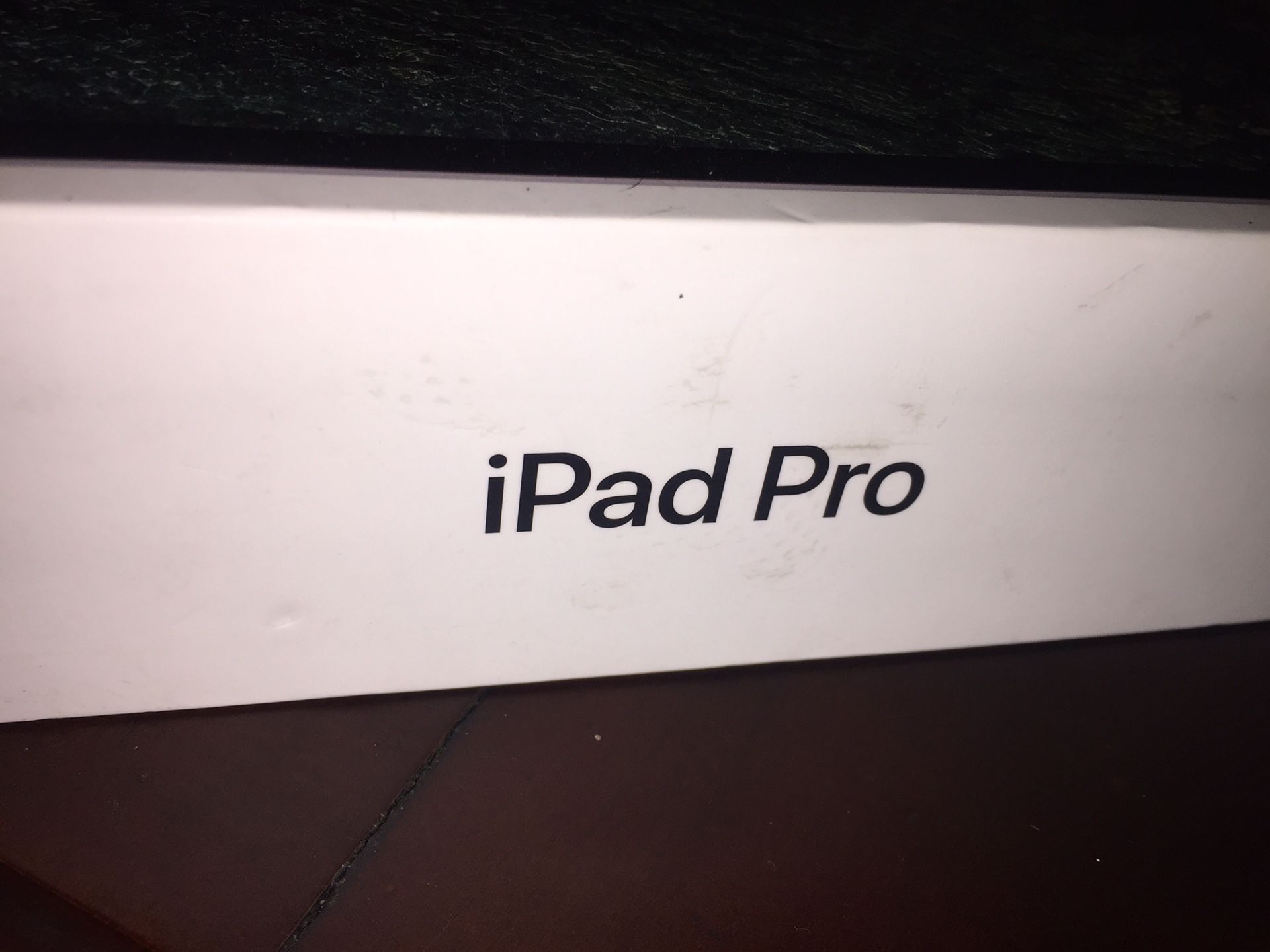 iPad Pro 64 gb 10.5 inch!!! With box brand new