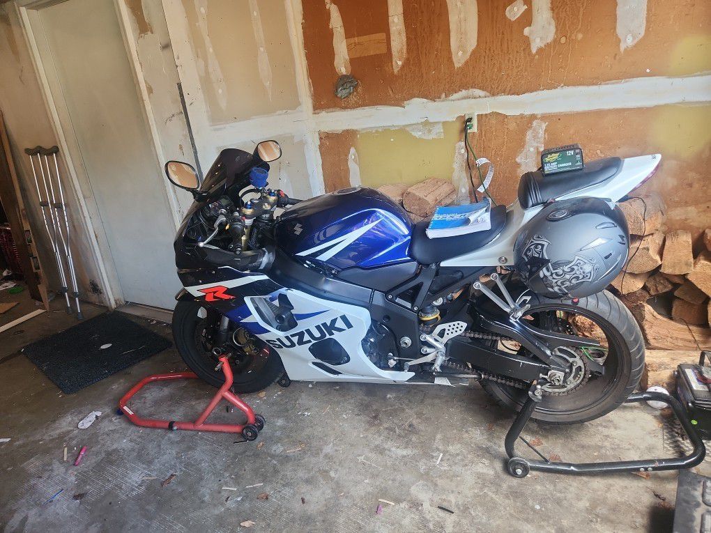 2004 Suzuki GSXR 750