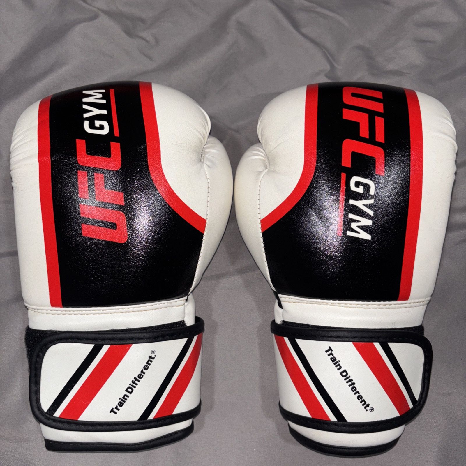 UFC GYM White “Train Different” Training Boxing Gloves Used