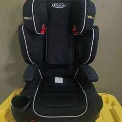 Graco  turbo buster chair