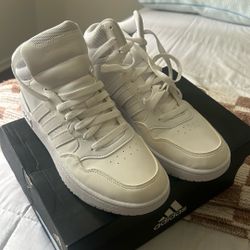Women’s Shoes 