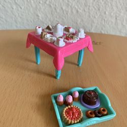 FisherPrice Loving Family Tea Party Pastries