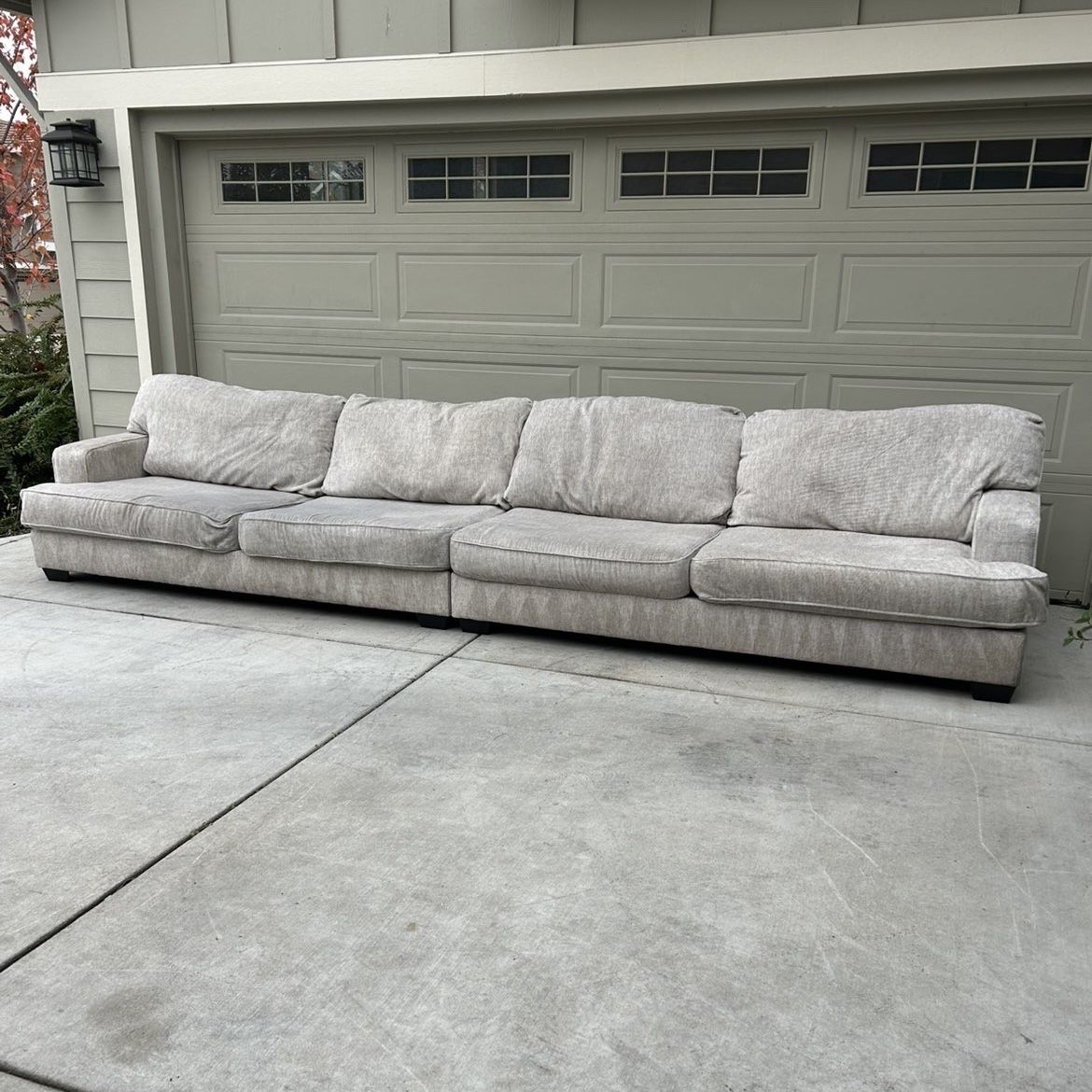 ποΈ Light Gray Modern Sofa β Extra Long (Clean, Super Comfortable!)