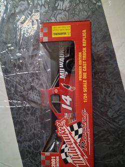 2001 Milwaukee Electric Tool #14 Racing Truck 1:24 (Premier Edition)