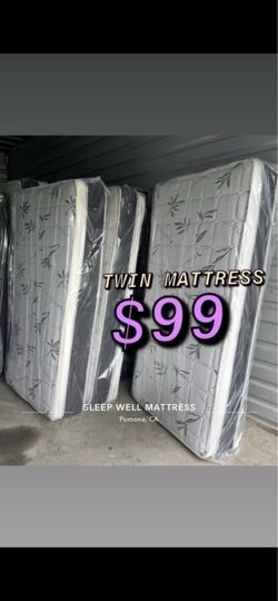 Twin size pillow top mattress
