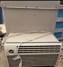 Window Cooler. Used Only 6 Months Still New