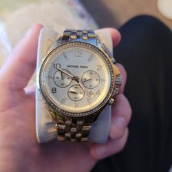 Michael Kors Gold Watch 