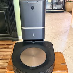 iRobot Roomba S9+ And iRobot M6 Mop