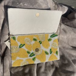 Hand. Beaded Clutch 🍋🍋🍋🍋