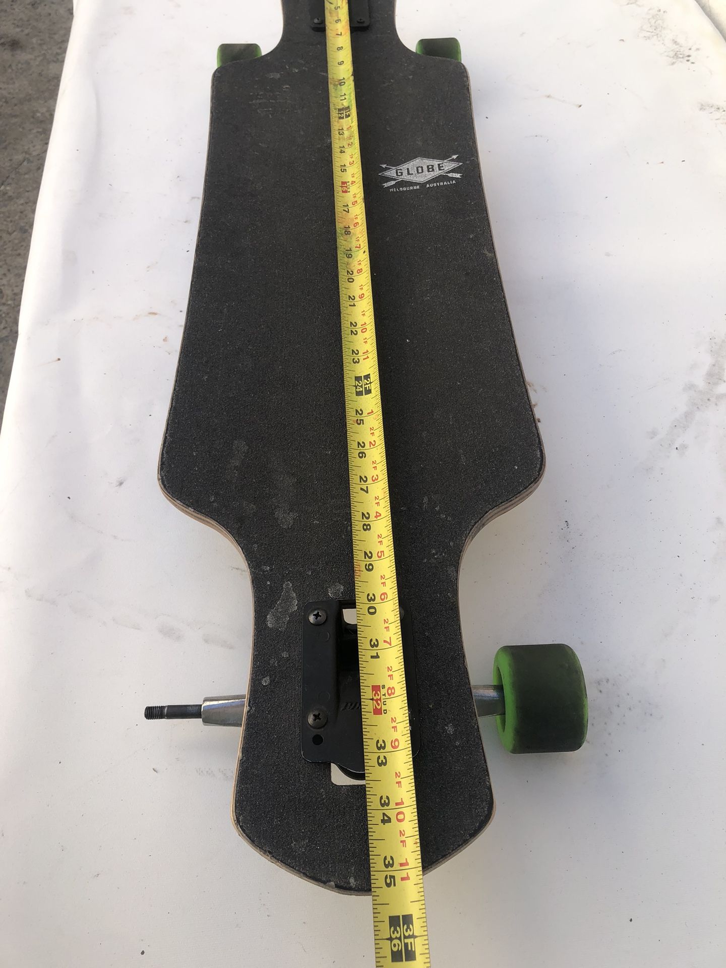 Globe Skateboard 35’
