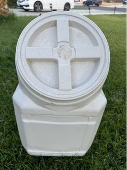 Gamma2 Vittles Vault Pet Food Container 60lb