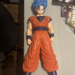 Dragon Ball Goku Rubber Statue 