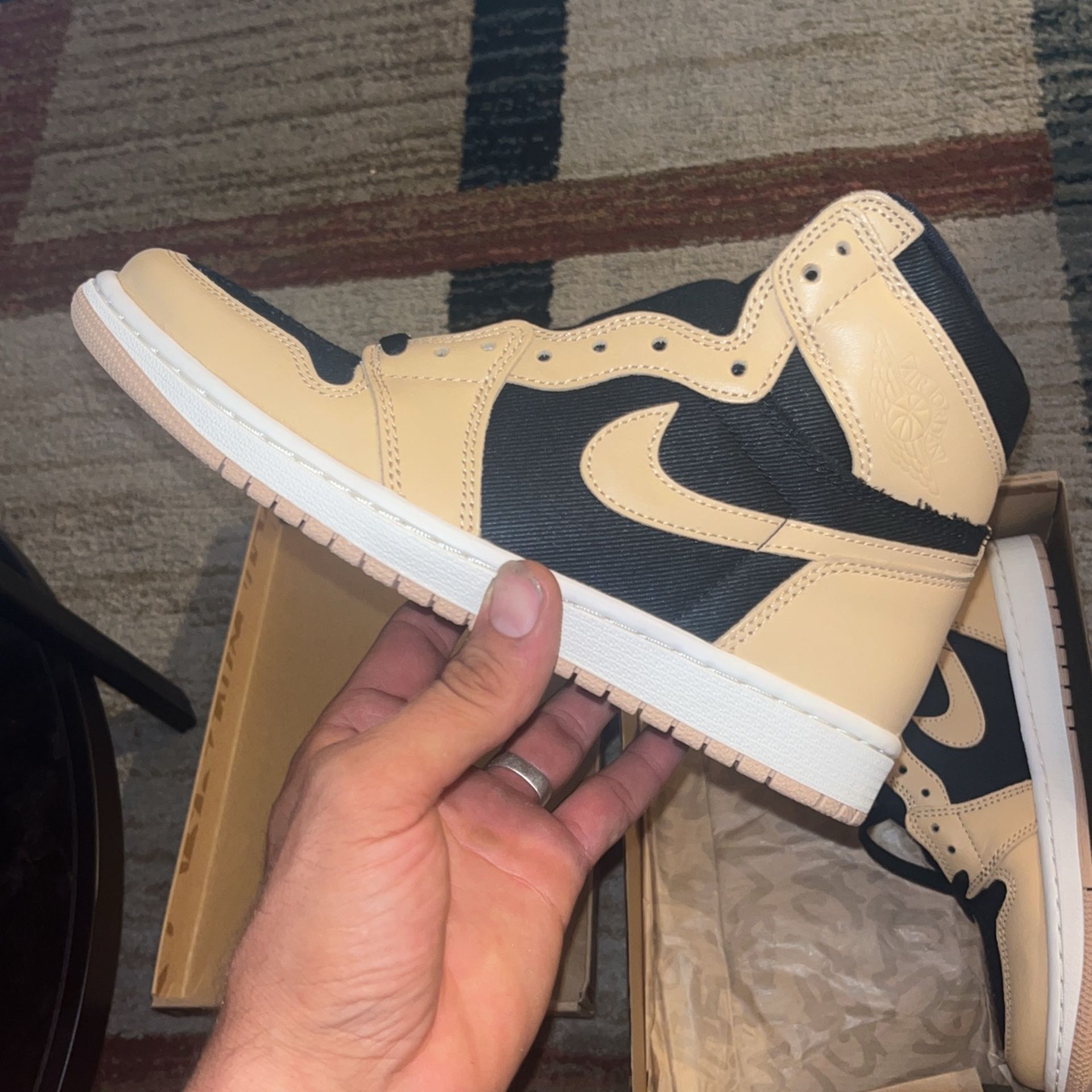 Jordan 1 Heirloom