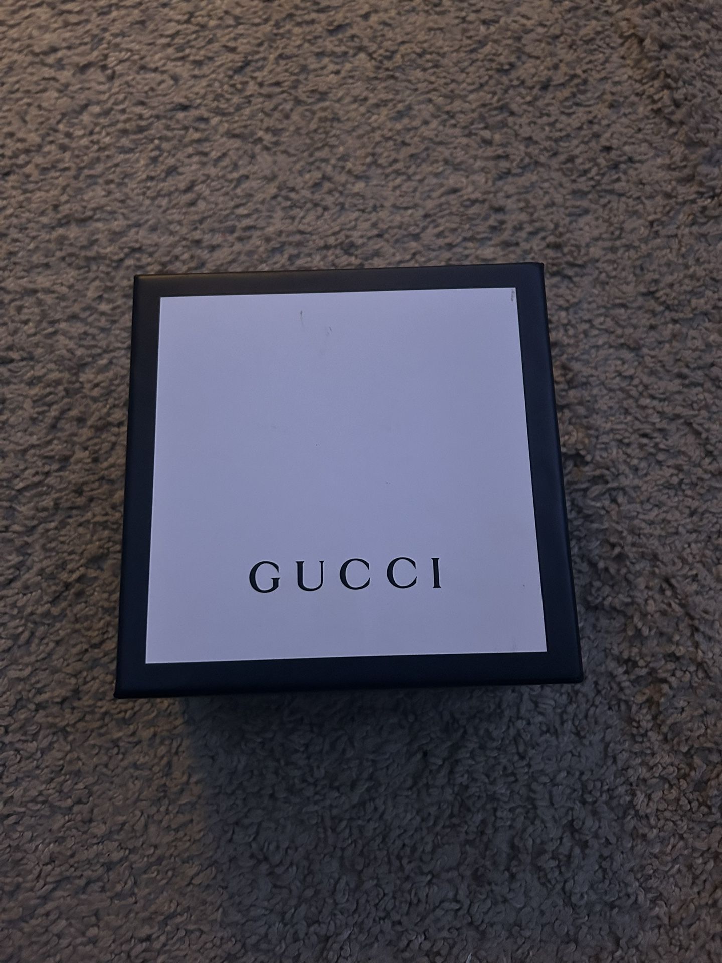 Authentic Gucci Men & Woman belt