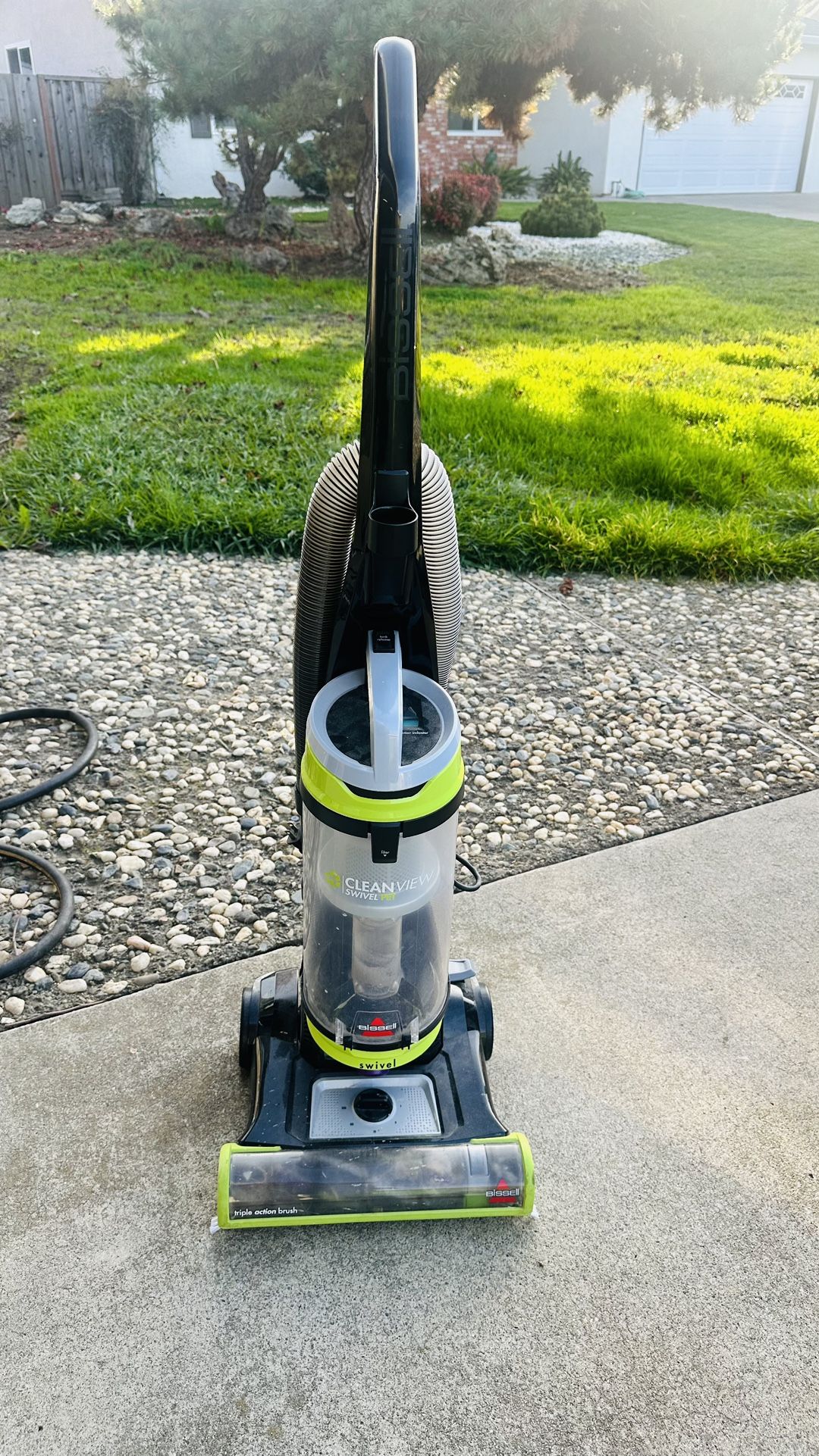 Bissel Cleanview vacuum cleaner