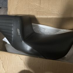 Harley Le Pera Touring Seat 