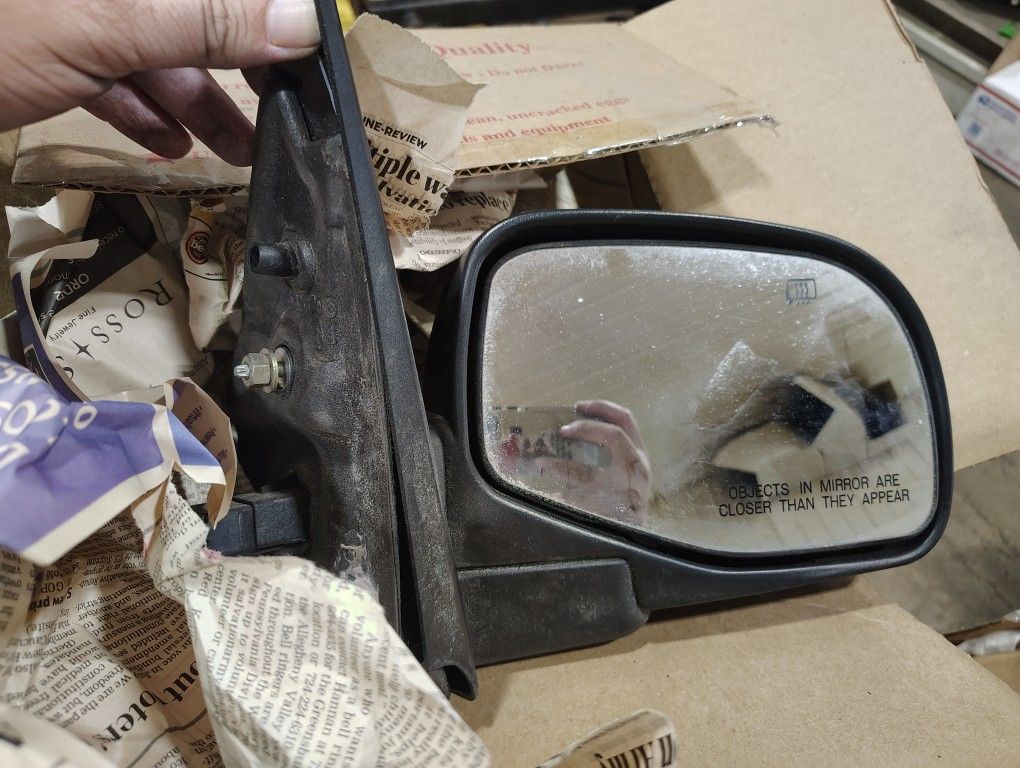 04 Ford Explorer Mirrors Driver And Passenger