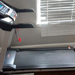 Treadmill 