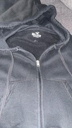 Hollister Cropped Zip Up. Size L