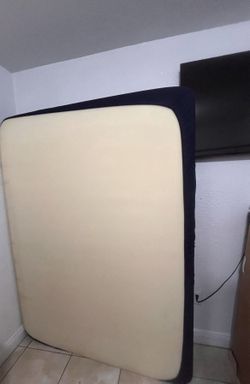 Queen matress