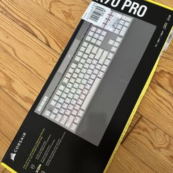 Corsair K70 Pro White