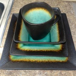 Better Homes & Garden Jade Crackle Dinner ware - 25 pieces