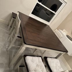 Dining Table Set with Cushions