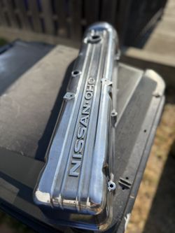 Datsun L Series Valve Cover