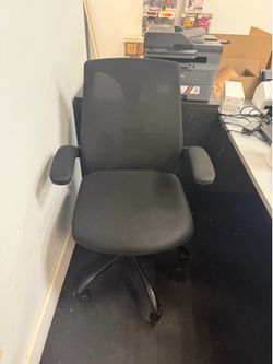 Desk chair