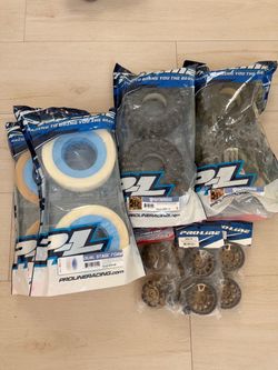 SCX6 wheels and tires