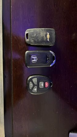 3 Key Fobs All 3 $40