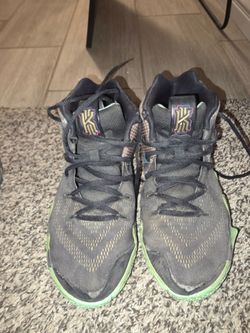 Nike Kyrie 4 Mamba Mentality basketball shoes