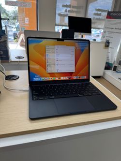MacBook Air 13" M2 8GB Ram 256GB SSD