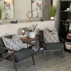 Accent Chairs