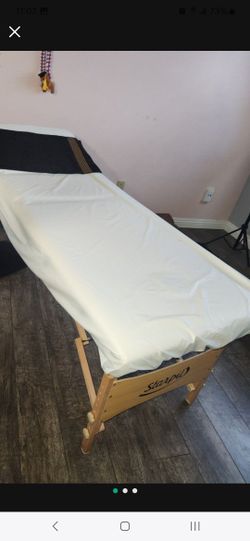 Massage/Waxing Table