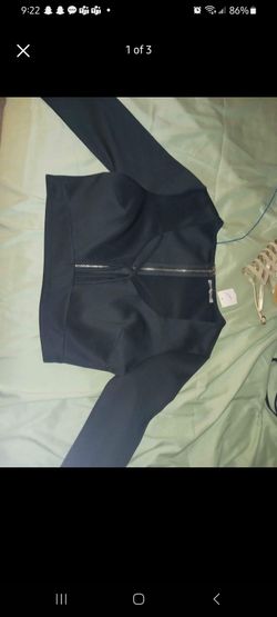 Charlotte Russe Crop Zip Top
