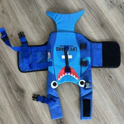 Dog life vest Size m