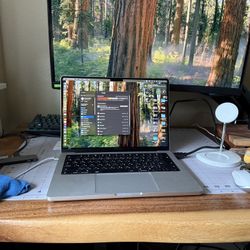 MacBook Pro 14 “ M3 Pro 18gb Ram 500 Gb Storage 
