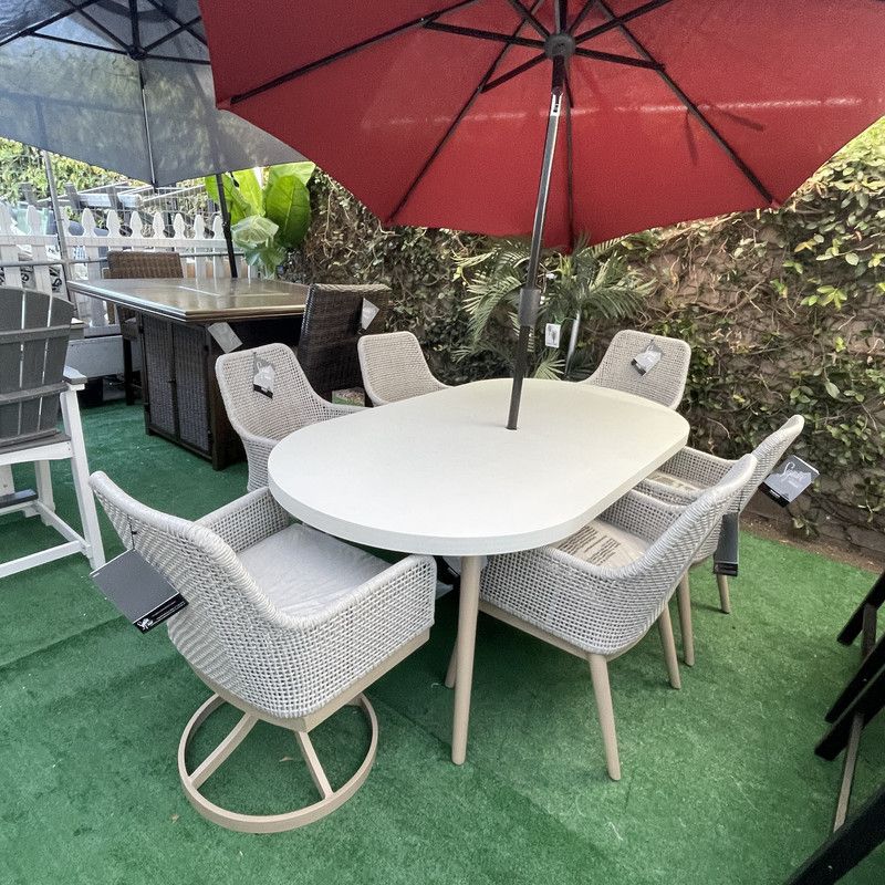 Gray Outdoor Oval Dining Set / 7pc