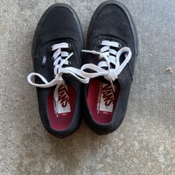 5.5 Black vans
