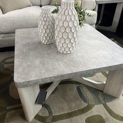 Brand New Beautiful 3 Piece Coffee Table Set